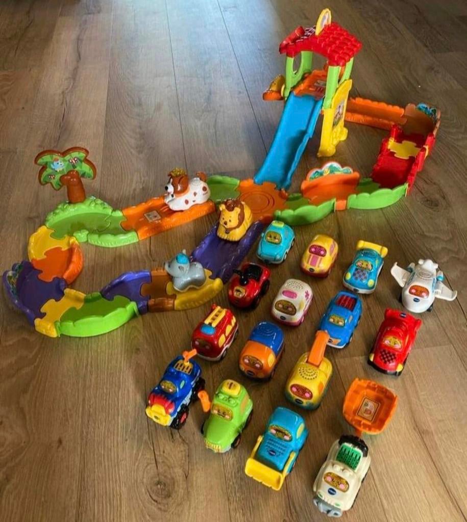 Vtech zoef zoef baan en 16 auto's, Ophalen of Verzenden, Gebruikt, 6 maanden tot 2 jaar