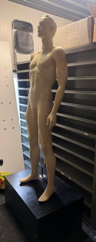Mannequin / paspop op blok, Ophalen, Paspop