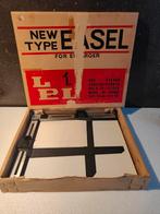 LPL New Type Easel voor Vergroter - Doka-onderdeel, Audio, Tv en Foto, Fotografie | Doka Toebehoren, Ophalen of Verzenden, Zo goed als nieuw