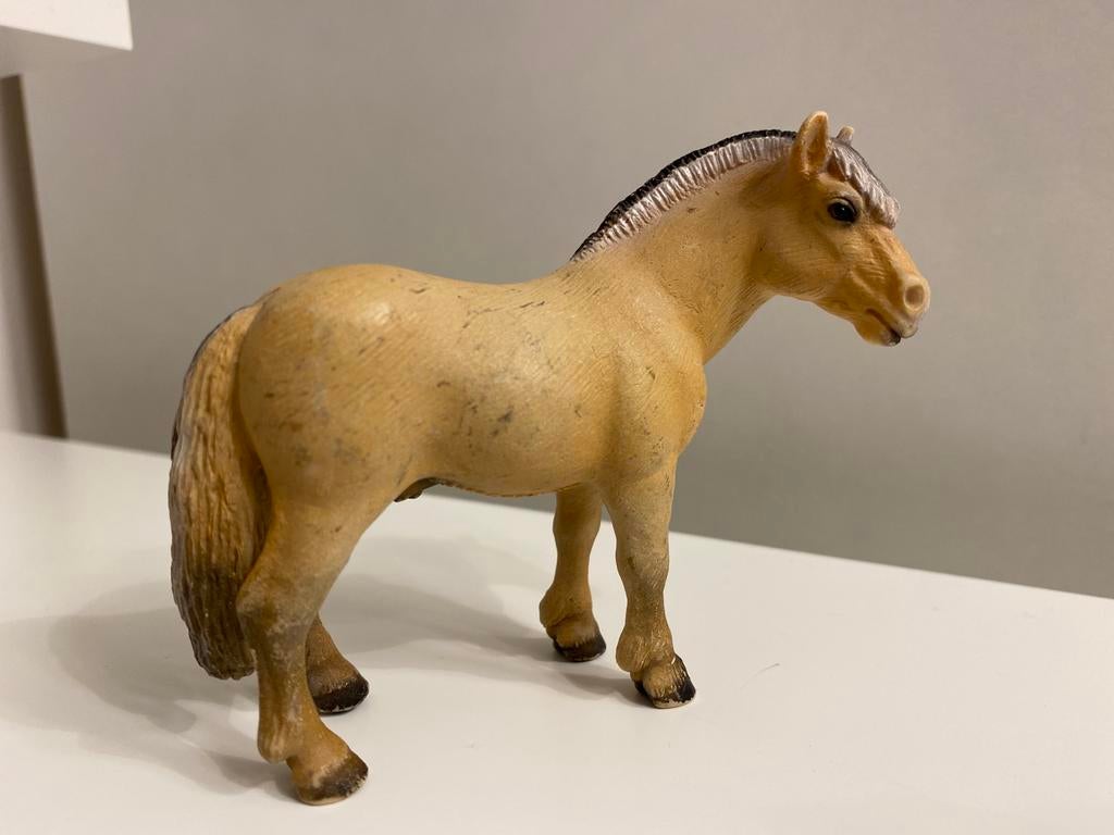 Schleich Fjord ~ 13250, Verzamelen, Dierenverzamelingen, Ophalen of Verzenden, Paard, Beeldje of Figuurtje