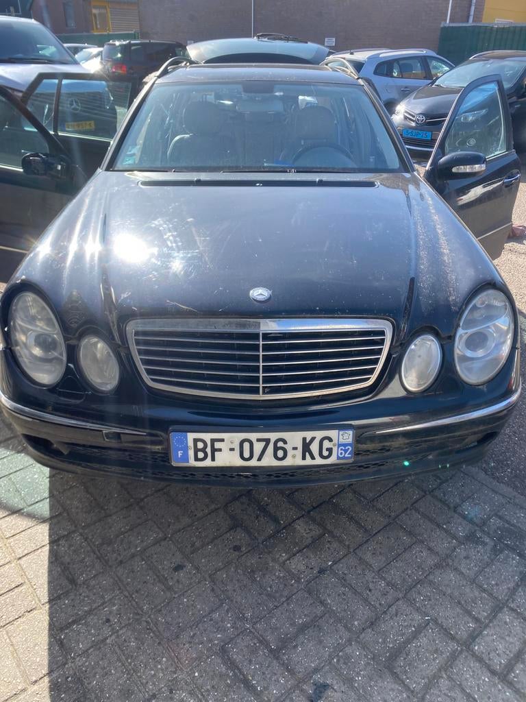 Mercedes w211 voor onderdelen, Ophalen of Verzenden, Voor, Motorkap