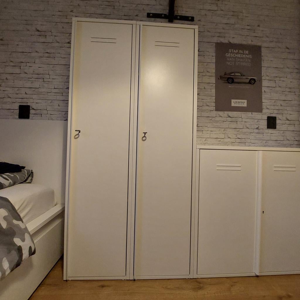 Zgan: witte metalen kasten: 2x smal, 1x breed, Zo goed als nieuw, 150 tot 200 cm, 25 tot 50 cm, 50 tot 100 cm