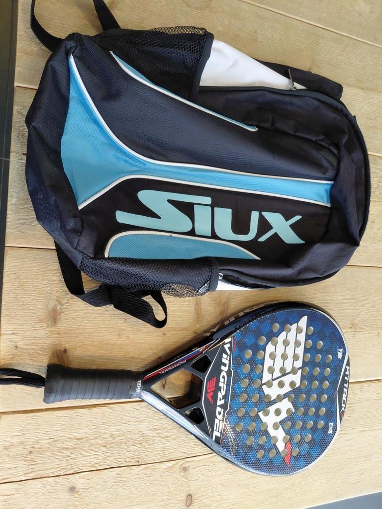 Padelracket met Siux padeltas, Sport en Fitness, Padel, Ophalen of Verzenden, Gebruikt, Padelracket