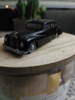 SIKU V MODEL PLASTICK MERCEDES-BENZ 300 1953 1:60  INZGST., Ophalen of Verzenden, Zo goed als nieuw, Auto