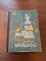 Electro Kookboek 1938 - 5e druk Lottering-Hillebrand, Ophalen of Verzenden, Gelezen, Nederland en België, Overige typen
