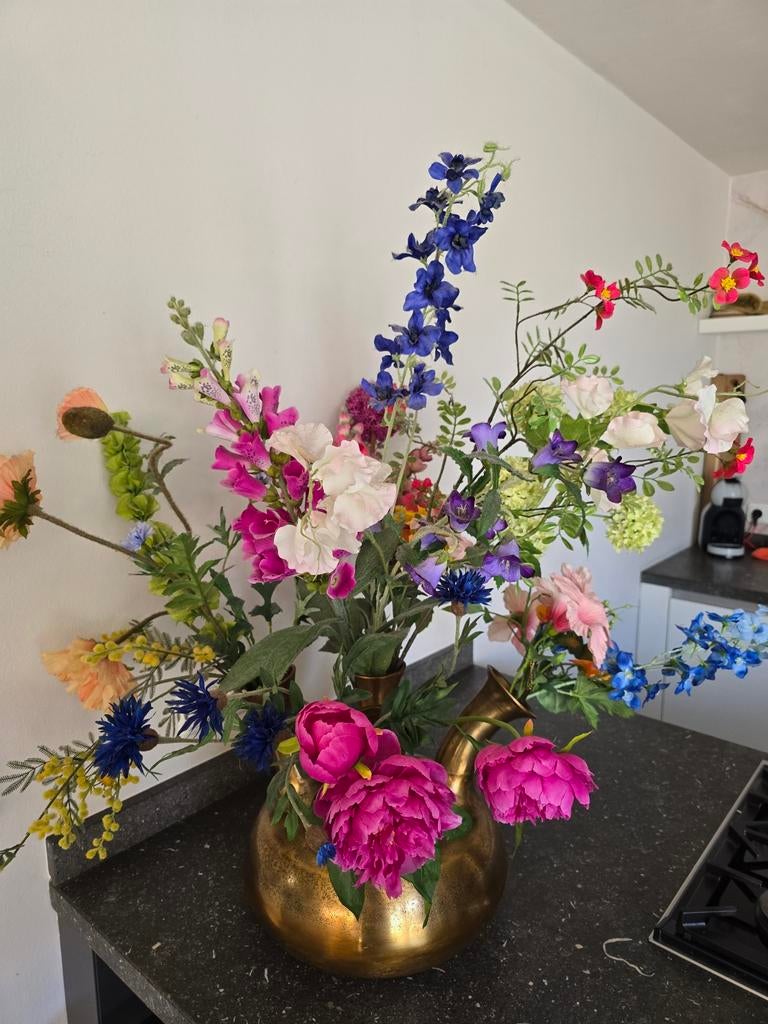 Silka zijden boeket met toetervaas goud, Ophalen of Verzenden