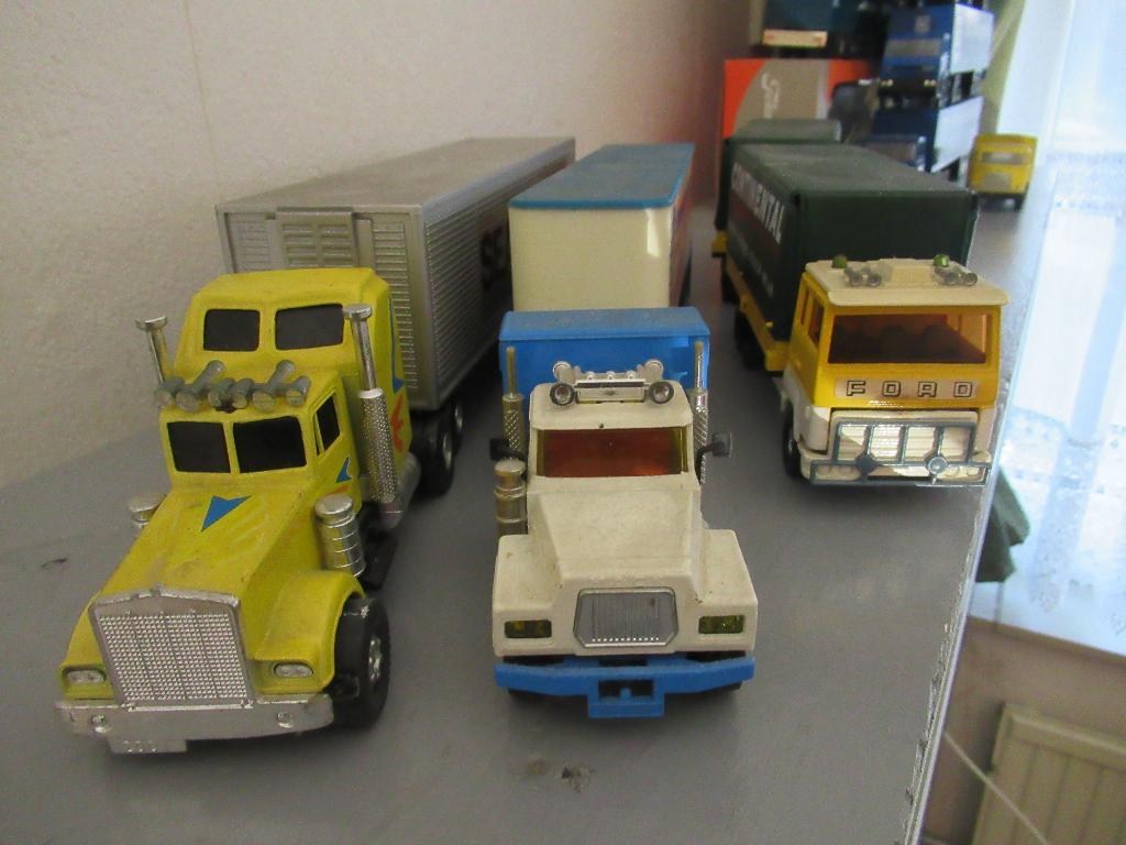 3 Amerikaanse trucks modelauto / model auto, Ophalen of Verzenden, Zo goed als nieuw, Auto