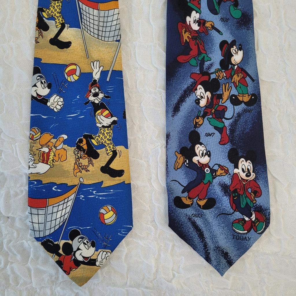 Disney Mickey Unlimited x2 stropdassen Mickey en Goofy, Mickey Unlimited, Blauw, Ophalen of Verzenden, Zo goed als nieuw
