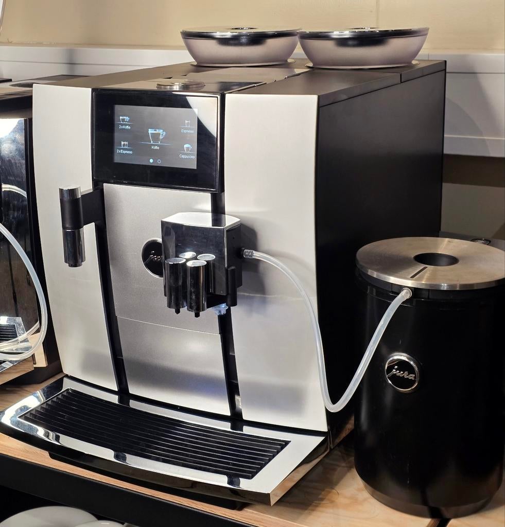 JURA Giga 6 - demo model - garantie, Witgoed en Apparatuur, Koffiezetapparaten, Zo goed als nieuw, Gemalen koffie, Koffiebonen