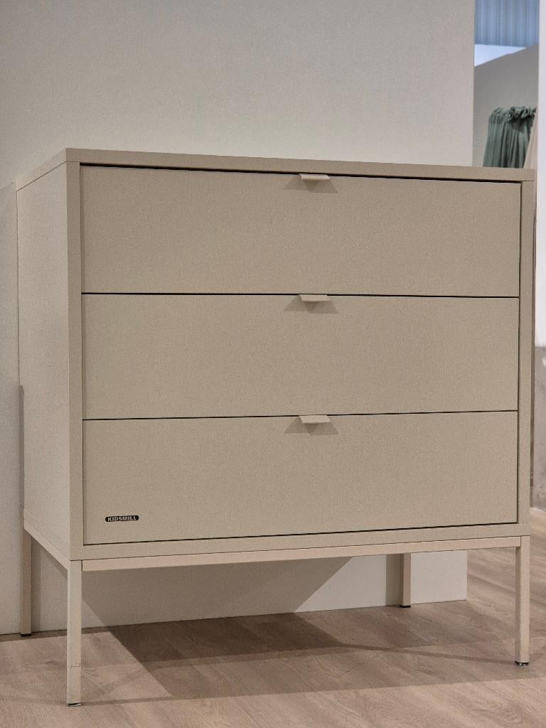 Kidsmill Amy Commode Smal Oatmeal, Kinderen en Baby's, Kinderkamer | Commodes en Kasten, 50 tot 70 cm, Ophalen of Verzenden, 100 cm of meer