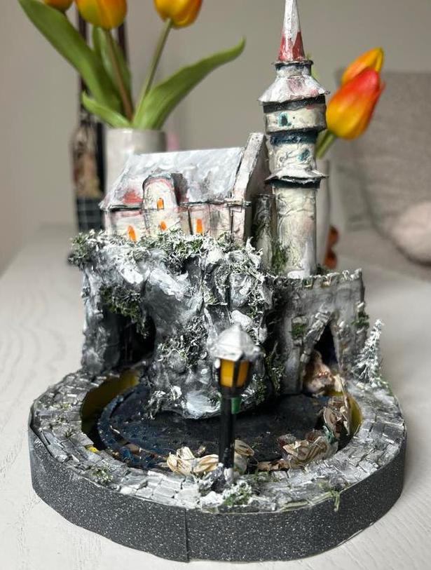 Uniek Efteling Sprookje De Zes Zwanen Miniatuur (Handgemaakt, Verzamelen, Efteling, Ophalen of Verzenden, Zo goed als nieuw, Beeldje of Poppetje