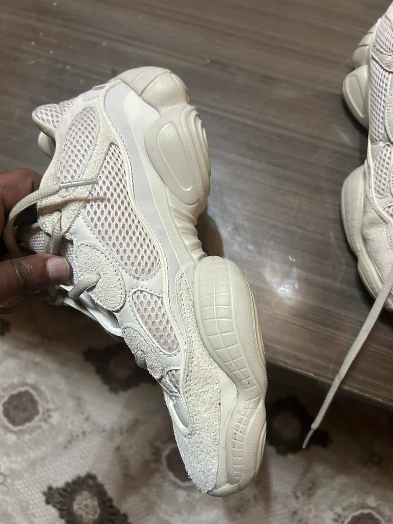 Yeezy 500 sneakers, Kleding | Dames, Schoenen, Ophalen of Verzenden, Gedragen, Beige, Sneakers of Gympen