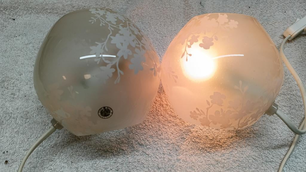 IKEA bol-lampen set 2x Ø12 cm matglas bloem B0704, Ophalen of Verzenden, Modern, Minder dan 50 cm, Glas