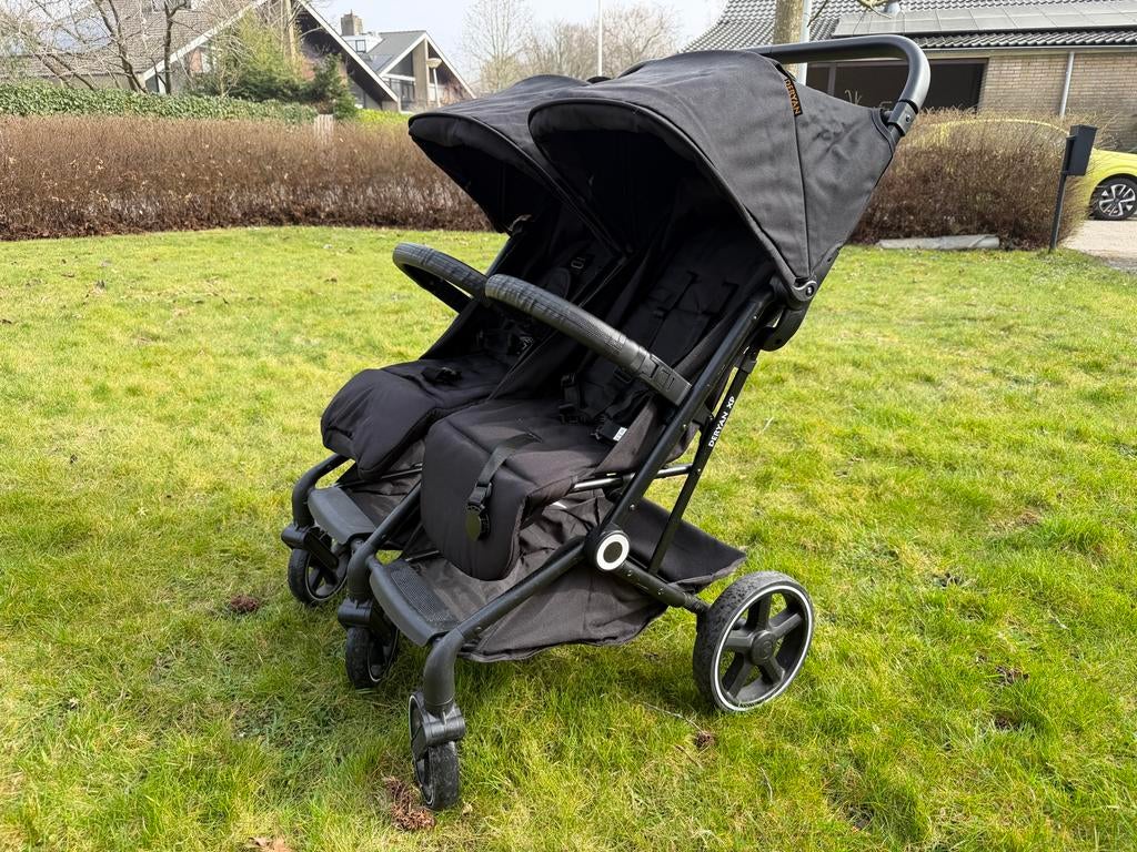 Deryan Duo Buggy – Lichtgewicht dubbele buggy – Zwart, Ophalen, Zo goed als nieuw, Overige merken, Verstelbare rugleuning