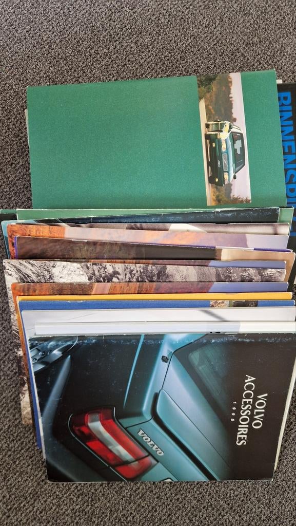 Diverse Volvo brochures en accessoires catalogus, Boeken, Auto's | Boeken, Ophalen, Gelezen, Volvo, Volvo Car Corporation