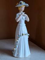 Victoriaanse dame beeldje porselein, Ophalen of Verzenden, Zo goed als nieuw, Mens
