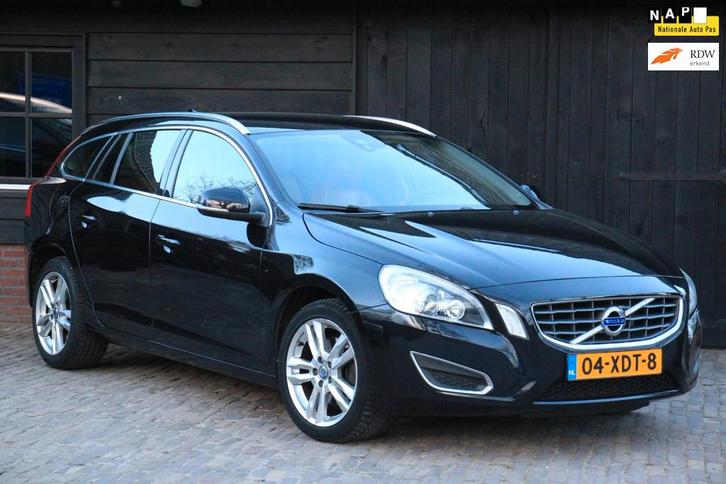 Volvo V60 1.6 T3 Summum Xenon/Leer/Navigatie/Parkeersensor/T, Auto's, Volvo, Bedrijf, Te koop, V60, ABS, Airbags, Airconditioning