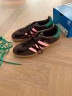 Adidas sneakers rose/groen/bruin mt 42 zgan, Kleding | Dames, Schoenen, Ophalen of Verzenden, Zo goed als nieuw, Sneakers of Gympen