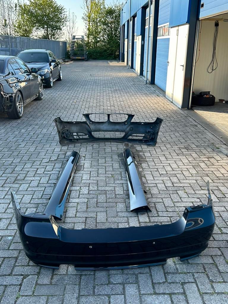 Bmw e90 lci side skirts + bumper, Ophalen of Verzenden, Voor, BMW, Bumper