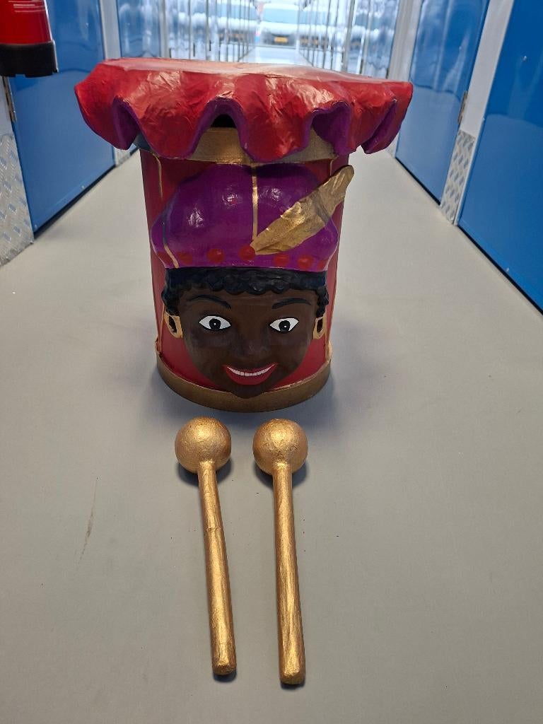 Pieten trommels ( 2 stuks )  V&D etalage, Diversen, Ophalen of Verzenden