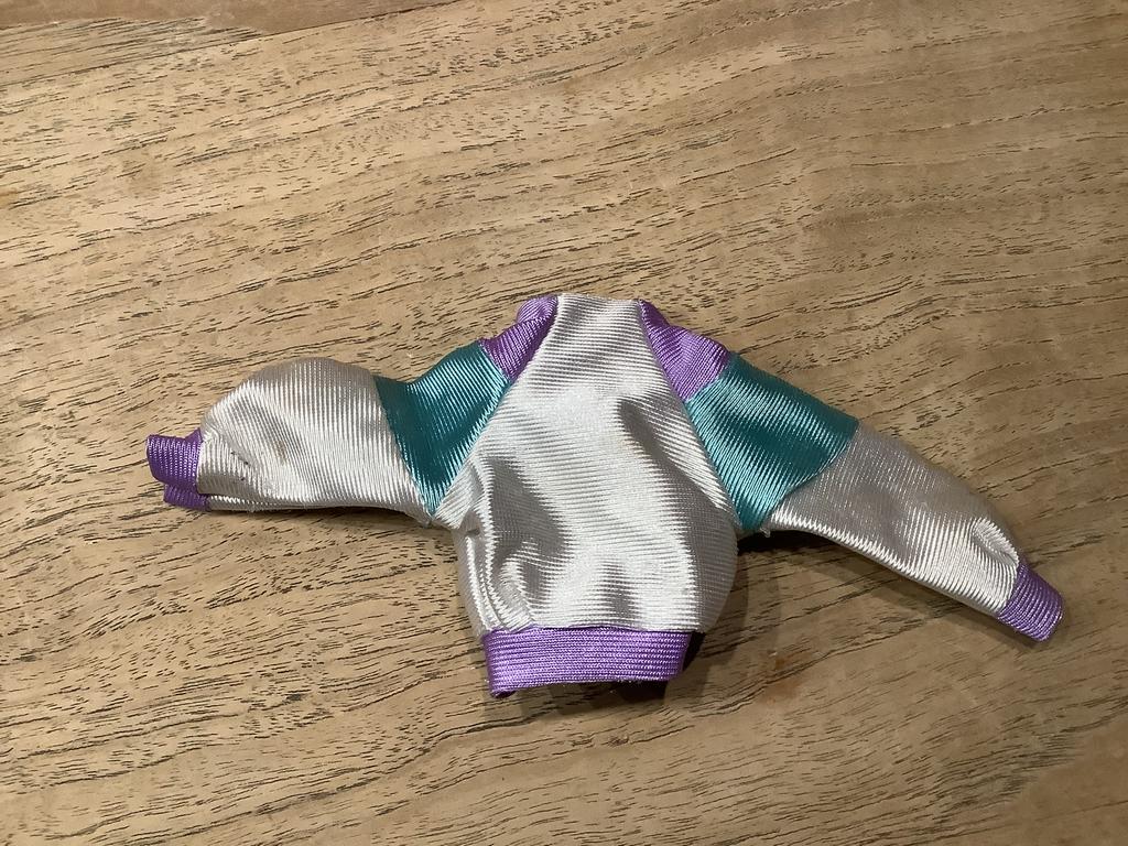 Barbie shirt, Ophalen of Verzenden, Gebruikt, Kleertjes