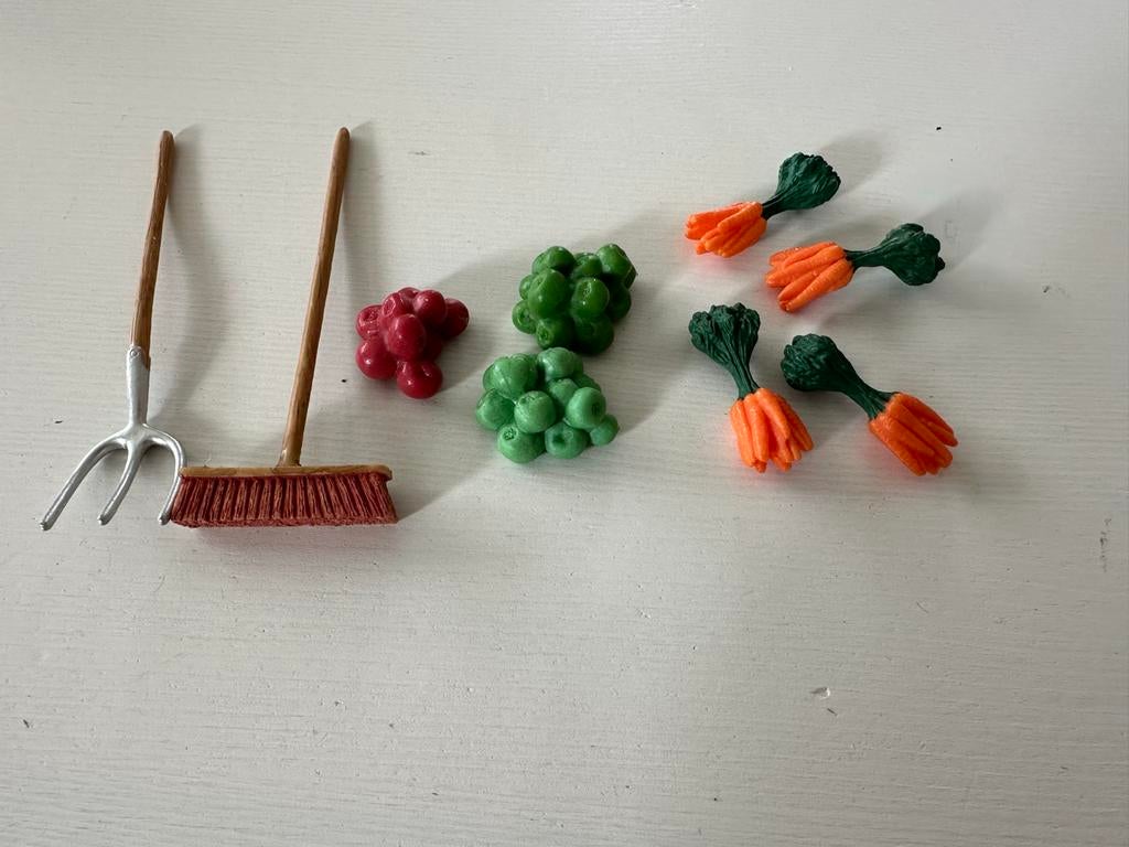 Schleich accessoires: hooi, stro, voer, wortels, appels, bez, Ophalen of Verzenden, Gebruikt