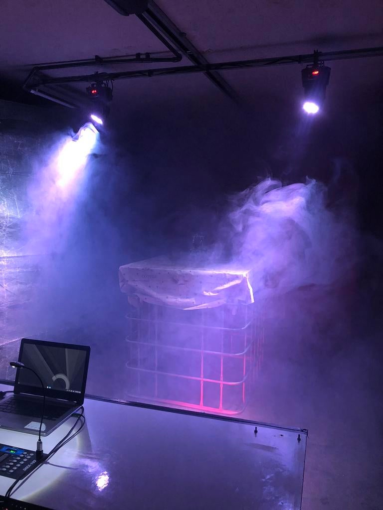 Beerens light and sound area verhuur!, Ophalen, Nieuw, Feestartikel, Overige