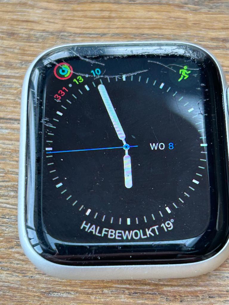 Apple Watch 4 Nike+ met beschadigd scherm zonder accesoires, Gebruikt, Apple Watch, IOS, Stappen