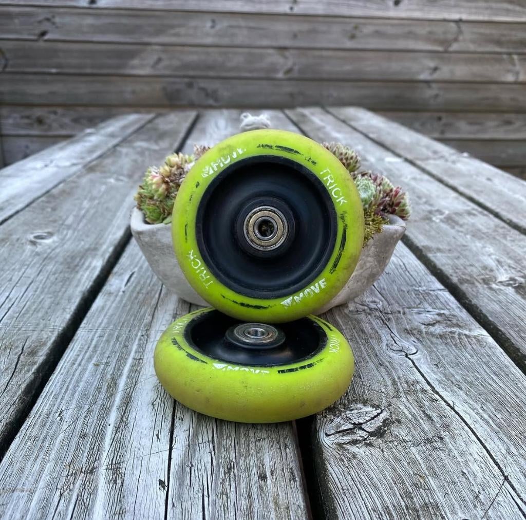 2x 100mm fullcore stuntstep wielen, Ophalen of Verzenden, Zo goed als nieuw