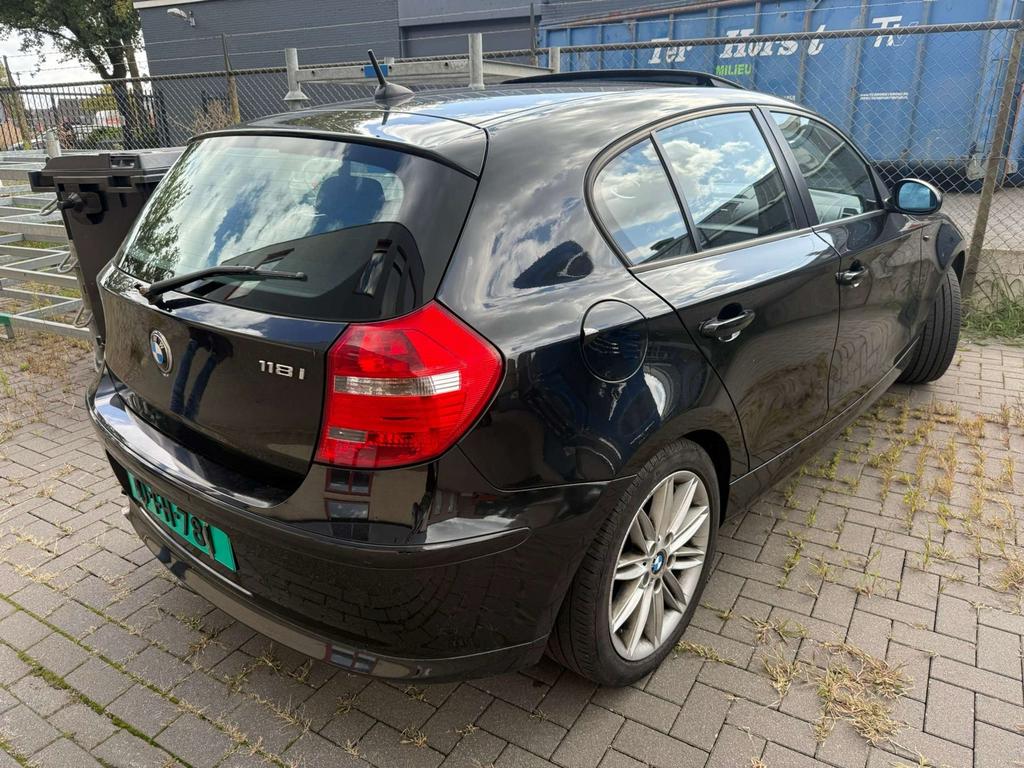 BMW 1-Serie 2.0 118I 5DR 2008 Zwart, Auto's, 1-Serie, 1995 cc, Zwart, Zwart