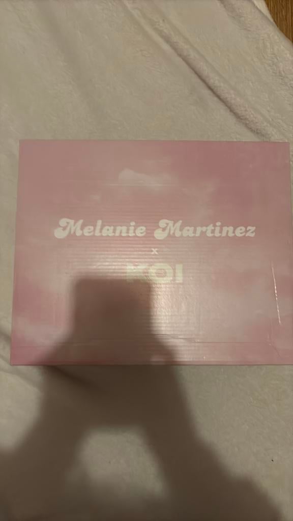 Melanie Martinez schoenen, Boeken, Woordenboeken, Ophalen of Verzenden, Zo goed als nieuw, Overige uitgevers