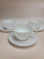 3 Vintage Arcopal Soepkommen met Schotels, Ophalen of Verzenden