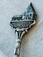 Mooi oud lepeltje Raadhuis Waalwijk, Verzenden