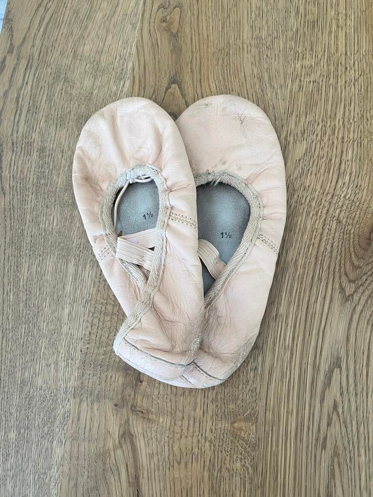 Ballet schoentjes maat 1,5, Sport en Fitness, Ballet, Ophalen, Gebruikt, Schoenen