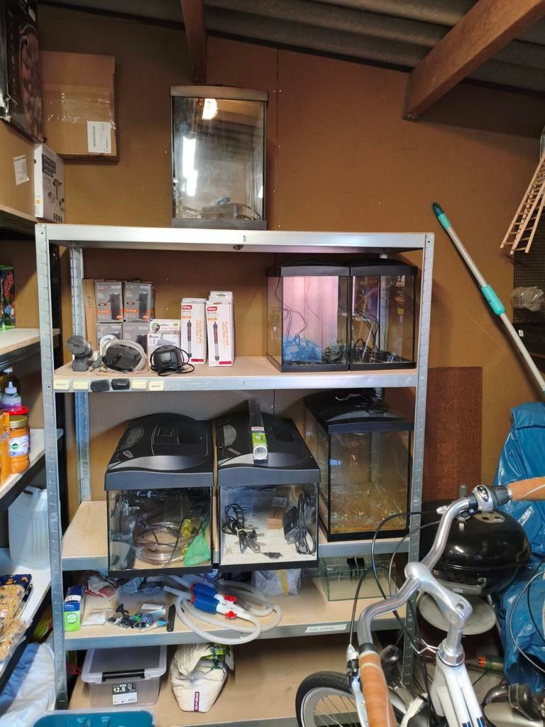 Diverse Aquaria te koop aangeboden, Ophalen, Verwarming, Zo goed als nieuw, Leeg aquarium