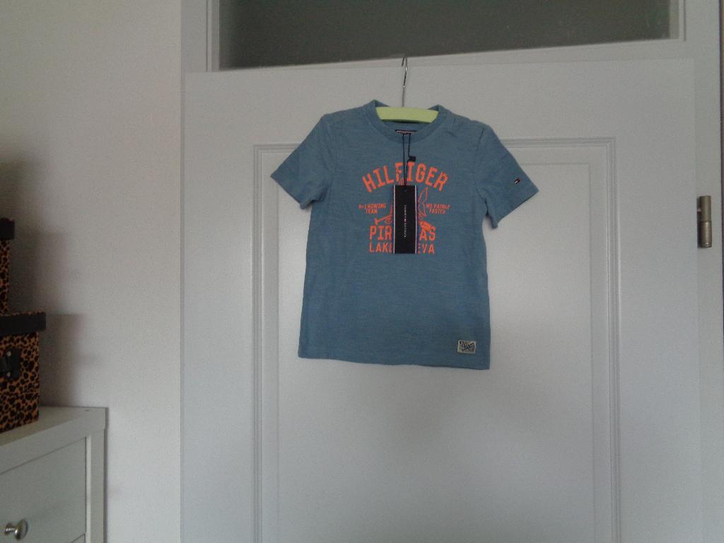 Tommy Hilfiger shirt maat 92, Kinderen en Baby's, Kinderkleding | Maat 92, Ophalen of Verzenden, Shirt of Longsleeve, Jongen, Tommy Hilfiger