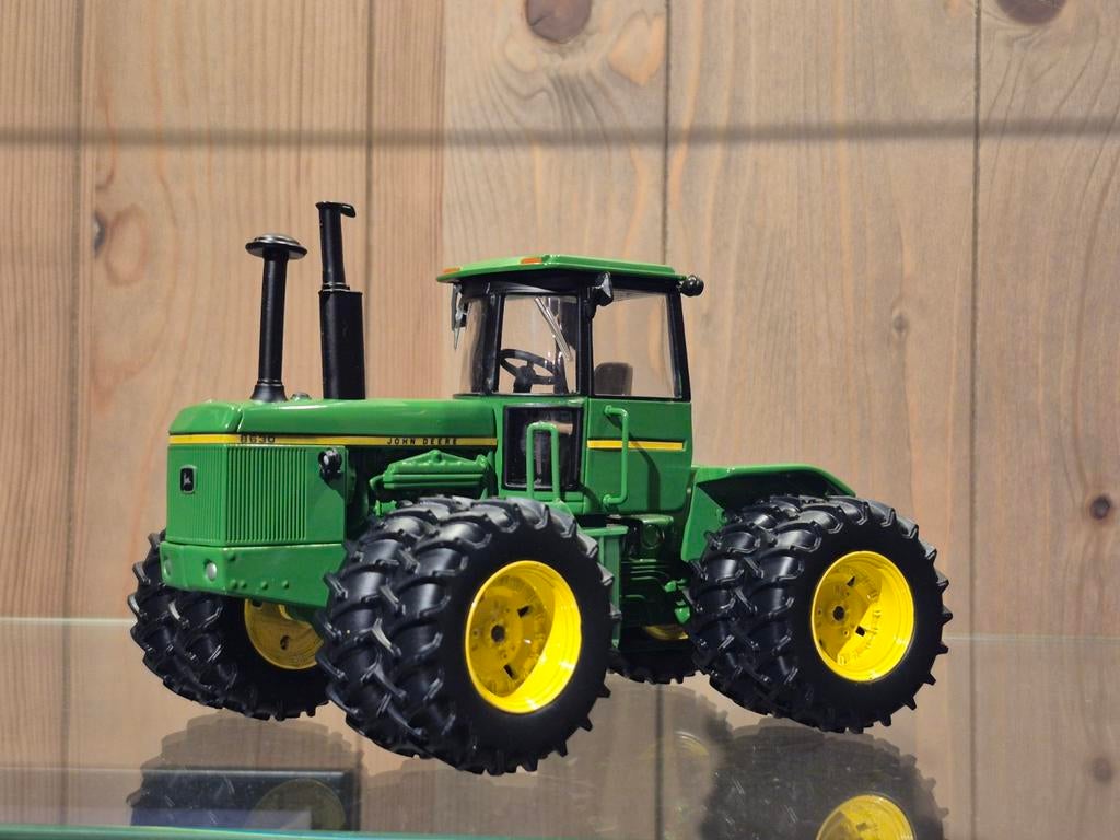 John deere 8630 ERTL, Ophalen of Verzenden, Zo goed als nieuw, Tractor of Landbouw, ERTL