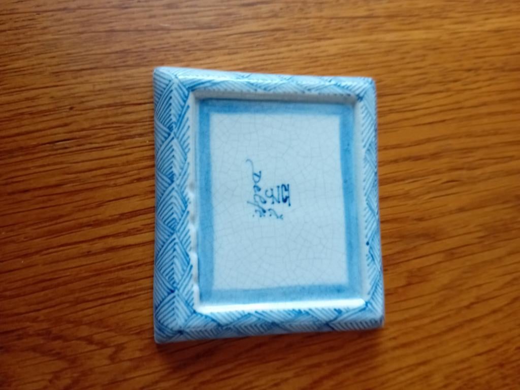 PORCELEYNE FLES ONDERPLAATJE ROKENDE MOOR, Antiek en Kunst, Antiek | Keramiek en Aardewerk, Ophalen of Verzenden