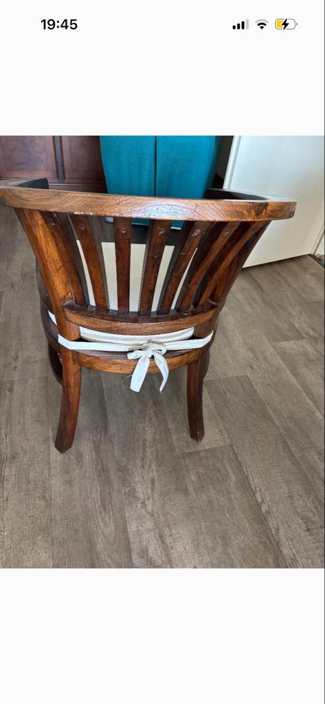 Houten stoelen met kussens + eettafel, Huis en Inrichting, Stoelen, Ophalen, Gebruikt, Bruin, Vier