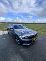 BMW 3-Serie 318i High Executive 156pk Aut 2020 Grijs, Automaat, 1998 cc, 1545 kg, Stationwagon