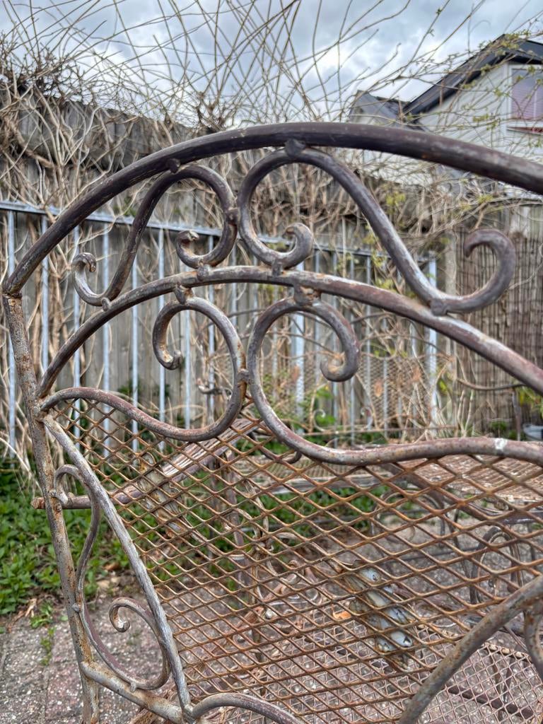 Antieke gietijzeren tuinset - Tafel, bank en 2 stoelen, Tuin en Terras, Gebruikt, Ophalen of Verzenden, Overige materialen, 4 zitplaatsen