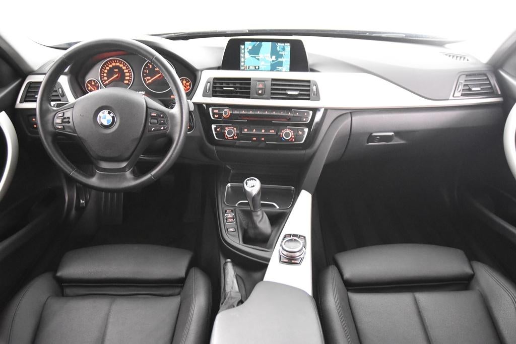BMW 3 Serie 318i Touring *1ste Eigenaar*Leer*Navigatie*Stoel, Blauw, 1445 kg, Leder, Handgeschakeld