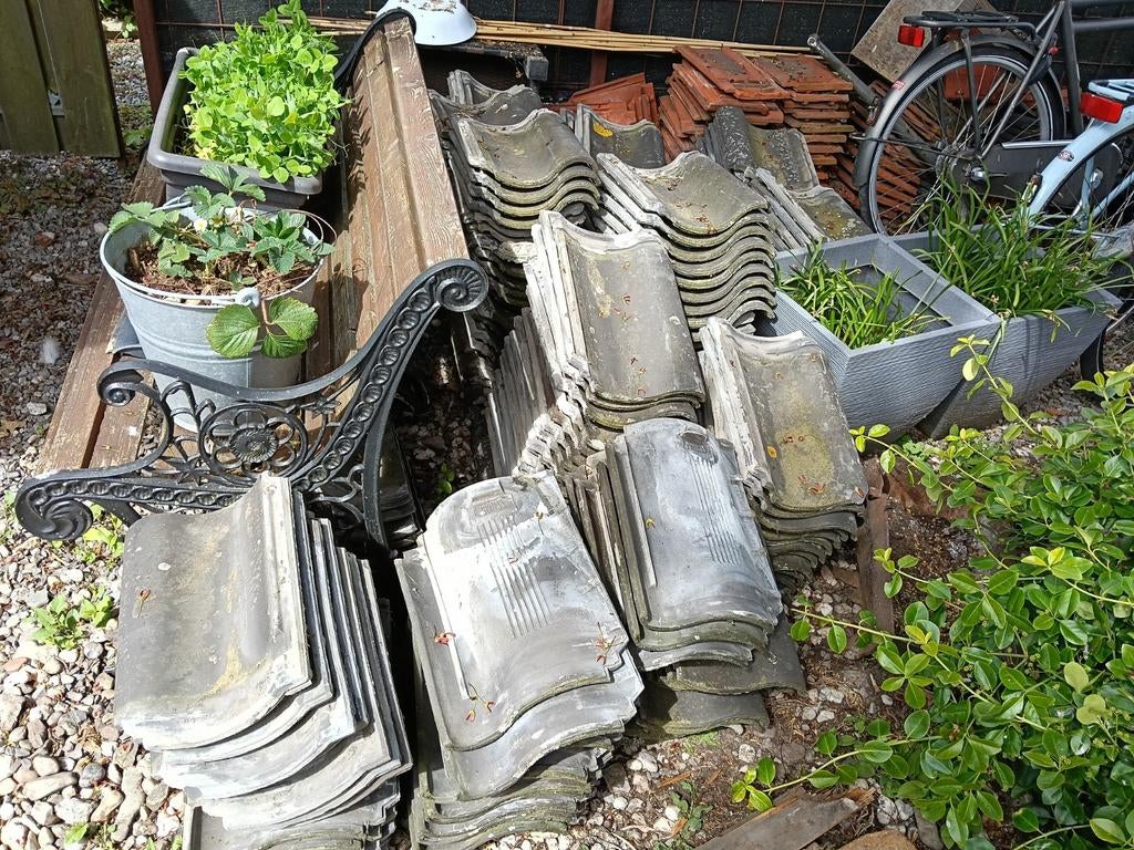Oud Hollandse dakpannen, Gebruikt, Steen of Klei, Zwart, Ophalen of Verzenden