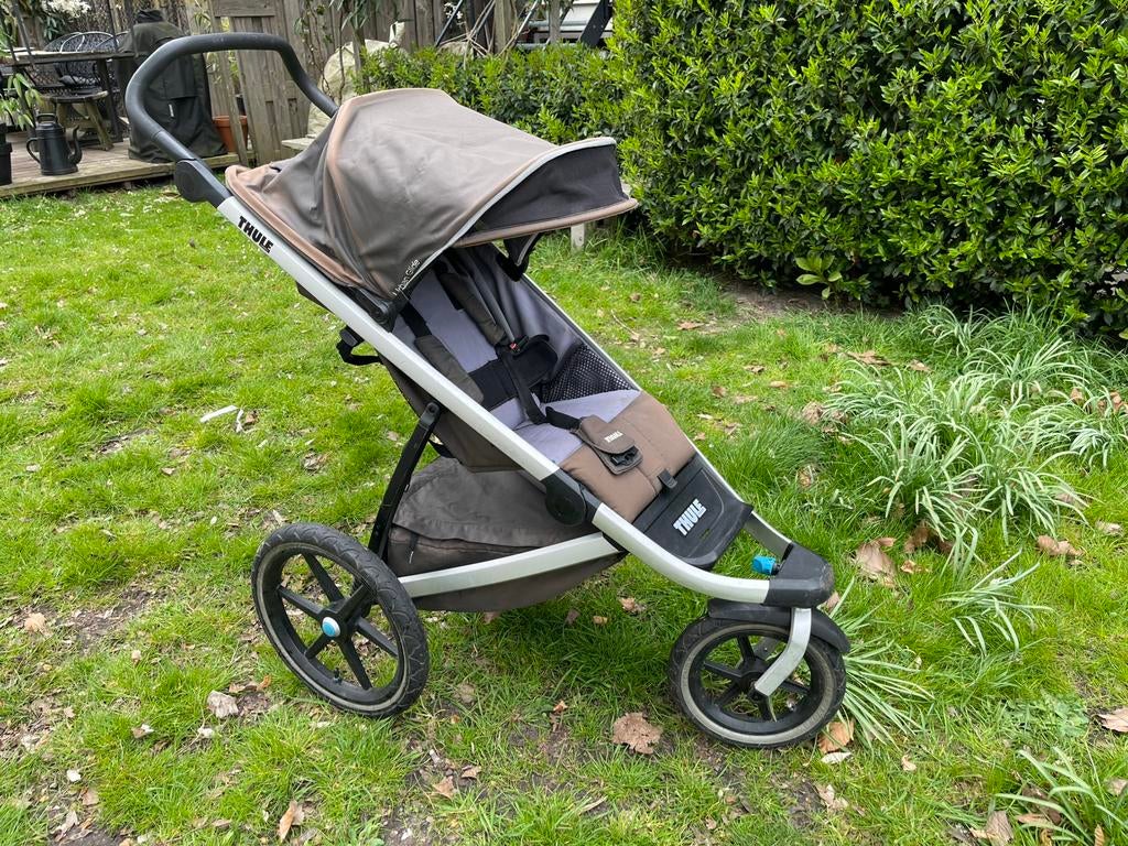 Thule Urban Glide kinderwagen, Kinderen en Baby's, Gebruikt, Verstelbare duwstang, Combiwagen, Ophalen