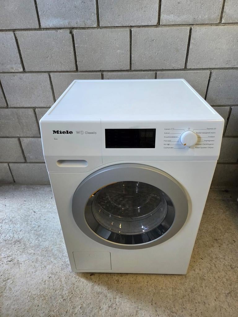 Miele wasmachine 8 kilo w1, Ophalen, Zo goed als nieuw, 85 tot 90 cm, 1200 tot 1600 toeren