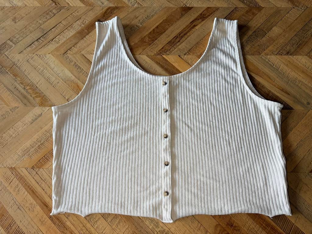 Beige geribbelde kroptop met knoopjes maat xxl, Kleding | Dames, Tops, Beige, Maat 46/48 (XL) of groter, Ophalen of Verzenden