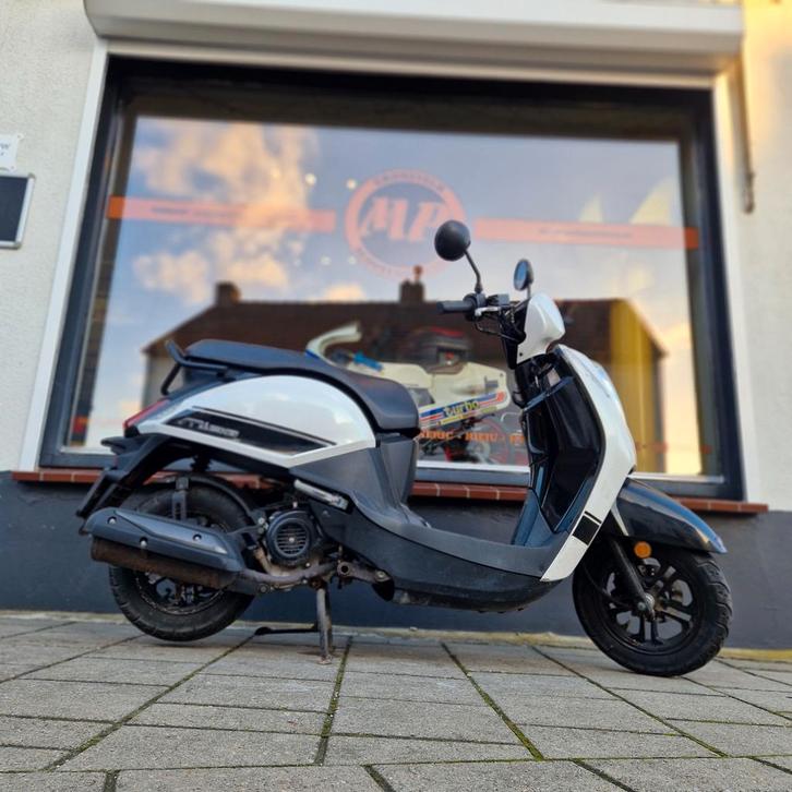 Te koop sym mio 25km 4t E5 Injectie incl garantie., Fietsen en Brommers, Scooters | SYM, Ophalen