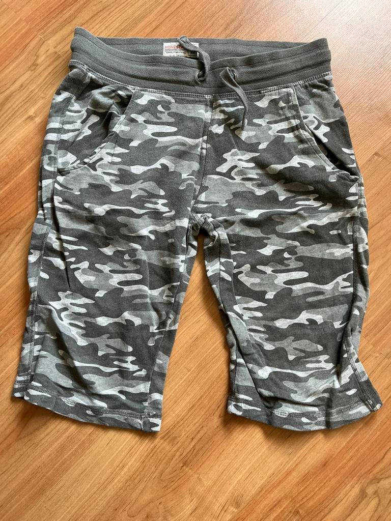 KORT BROEK mt 164, Kinderen en Baby's, Kinderkleding | Maat 164, Ophalen of Verzenden, Zo goed als nieuw, Jongen, Broek