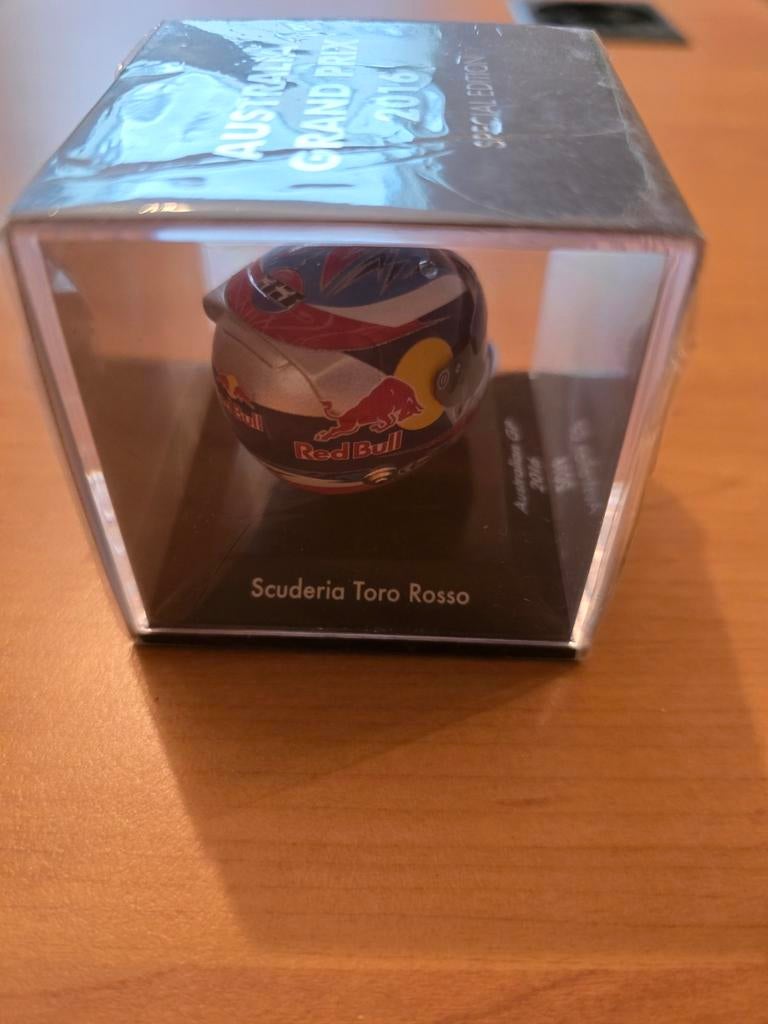 Max verstappen helm 1:8 Australie 2016, Verzamelen, Ophalen of Verzenden, Nieuw, Formule 1