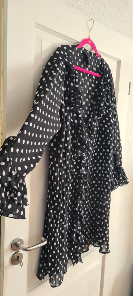 KING SIZE BABES polkadot stippen jurk met roezel maat 50/52♥, Kleding | Dames, Grote Maten, Zo goed als nieuw, Jurk, Zwart, Ophalen of Verzenden